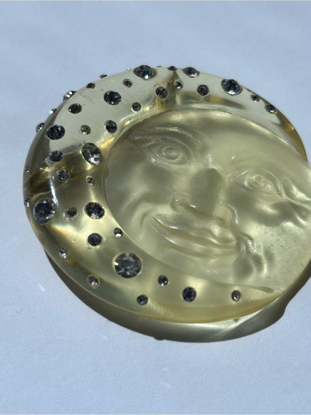 Celestial Moon Face Brooch with sparkling detail - Picture 7 of 10